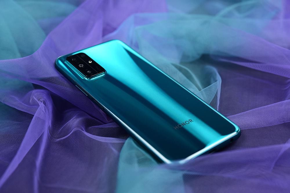 iphone8和光荣30s哪个性能好,光荣20s和苹果8p对比