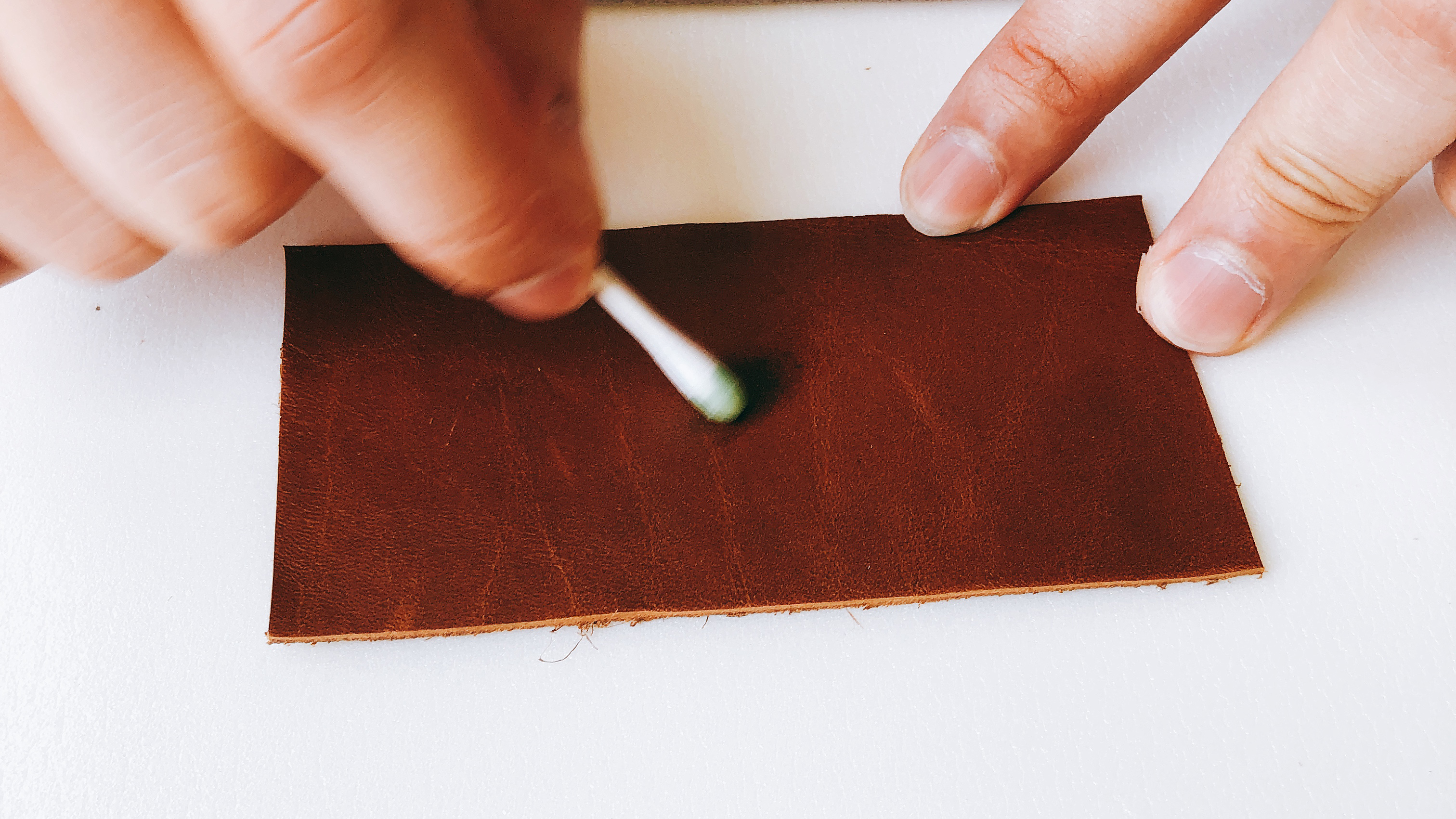 ROOROY辟谣|小红书上风很大的风油精去污法真的有用吗？假的！