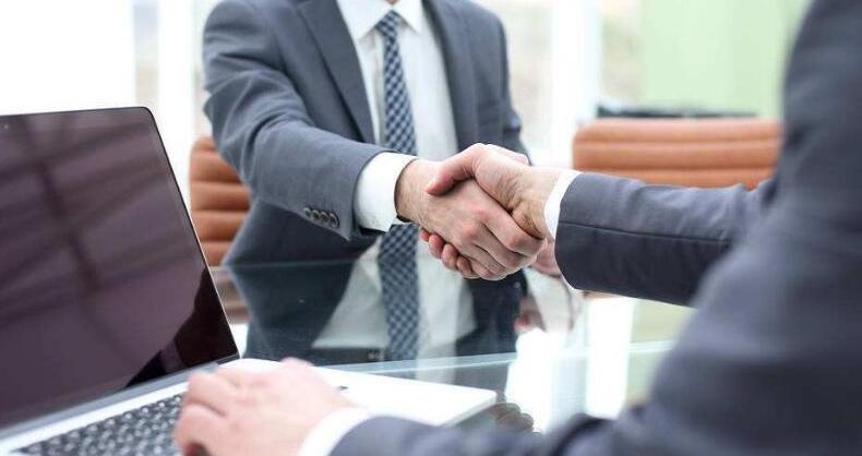 22岁小伙创业年收入200万,25岁小伙3次创业3年赚1700万完整版