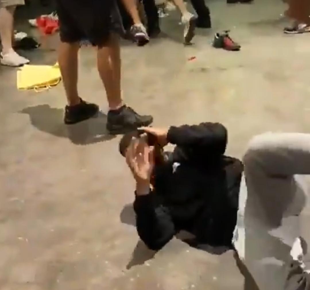 欧洲杯足球流氓,调侃欧洲杯足球流氓斗殴事件