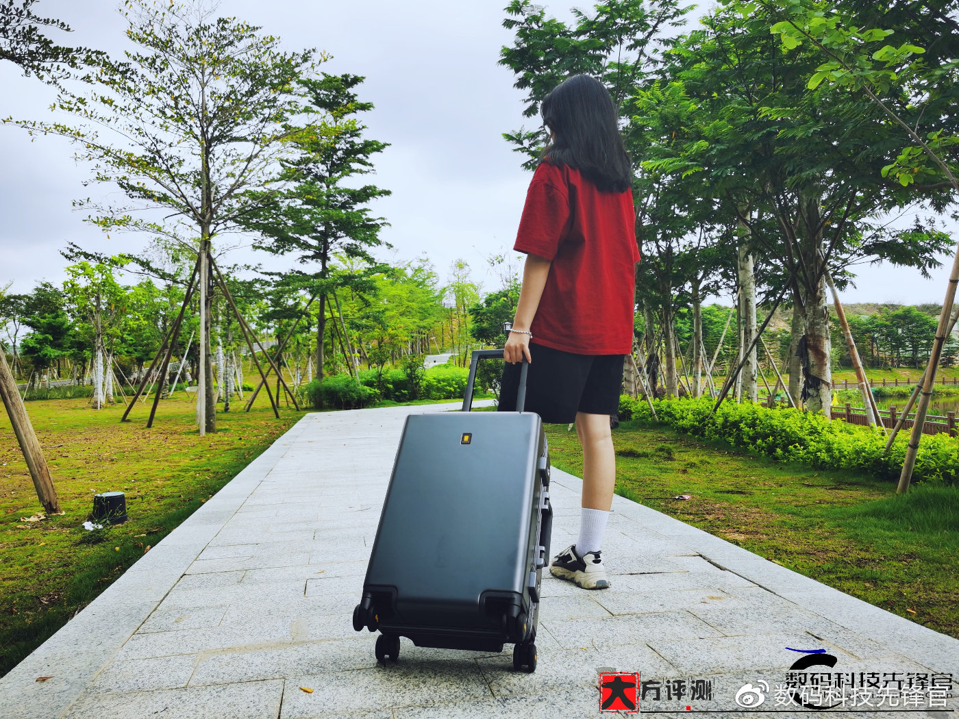 地平线8号24寸行李箱评测,地平线8号行李箱大旅行家测评