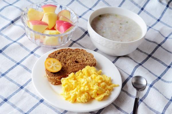 减肥早餐最好吃什么才能减肥,减肥早餐几点吃最佳时间