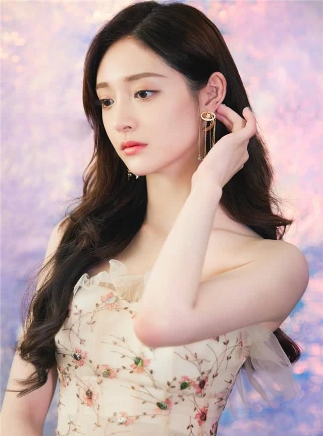 2020适合圆脸的八款发型女,圆脸女生适合的10款短发发型