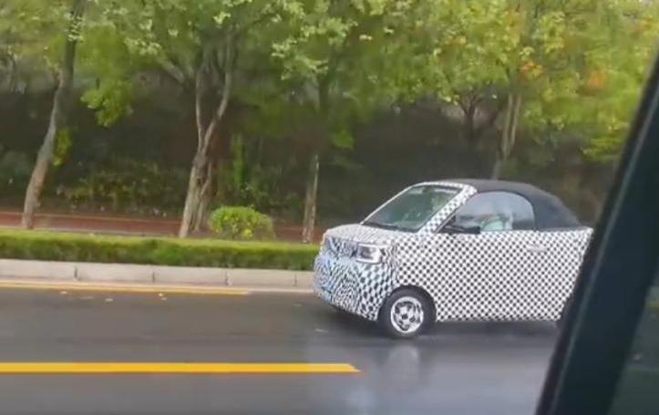 五菱七座宏光miniev敞篷,宏光mini敞篷4人座多少钱