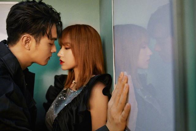 女人对男人动了真情的四个表现,女人一旦对男人动了真情的表现