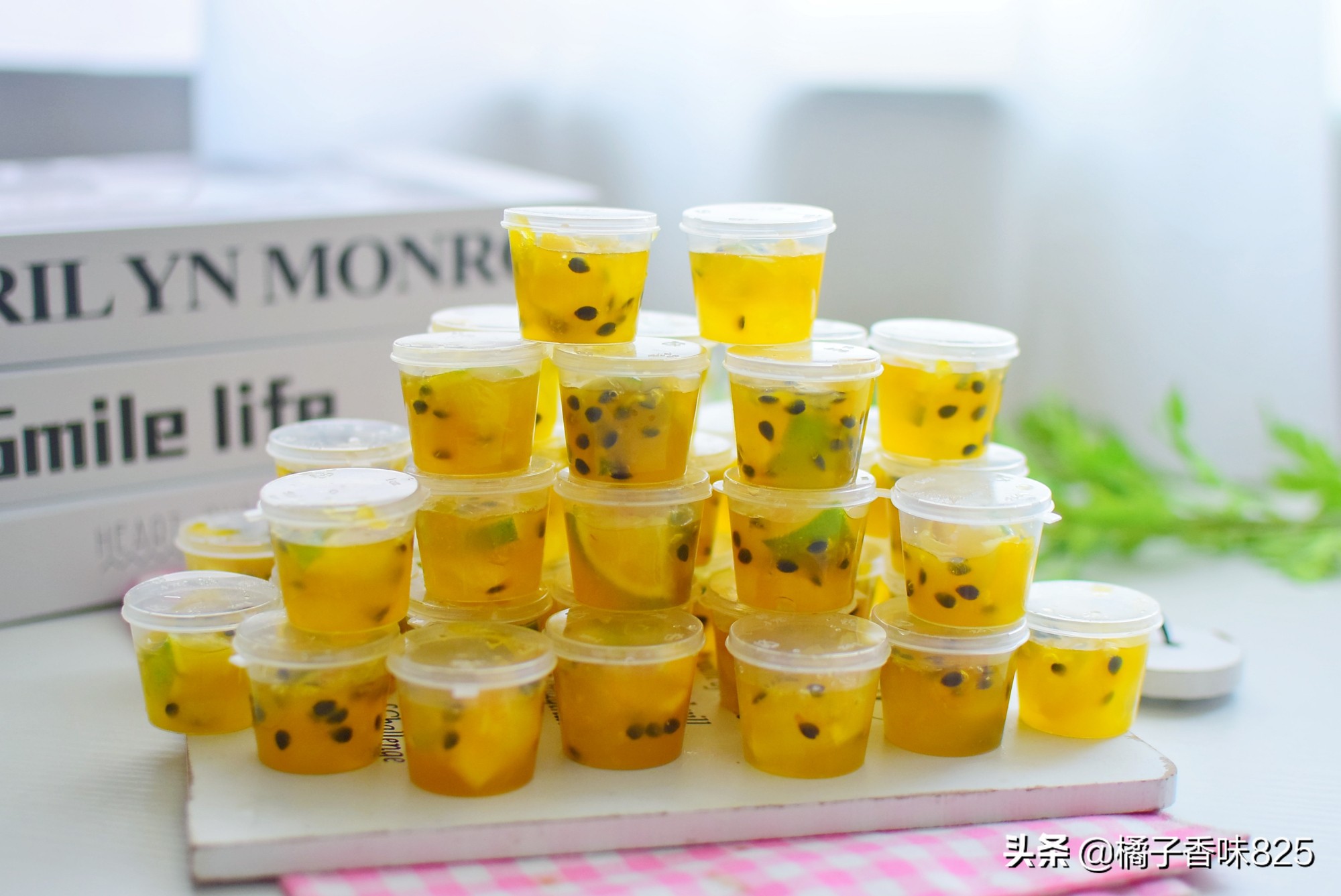 在家自制蜂蜜柠檬水的正确做法,夏日必备柠檬蜂蜜水做法