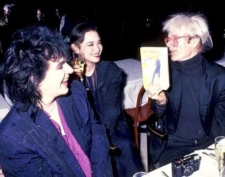 她取了个中国名字，从此纵横西方名流艺术圈30年