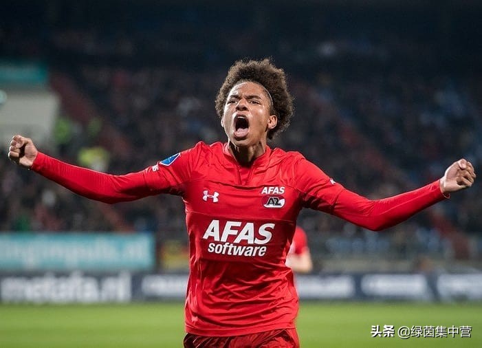 斯滕斯足球,荷兰十大新星斯滕斯