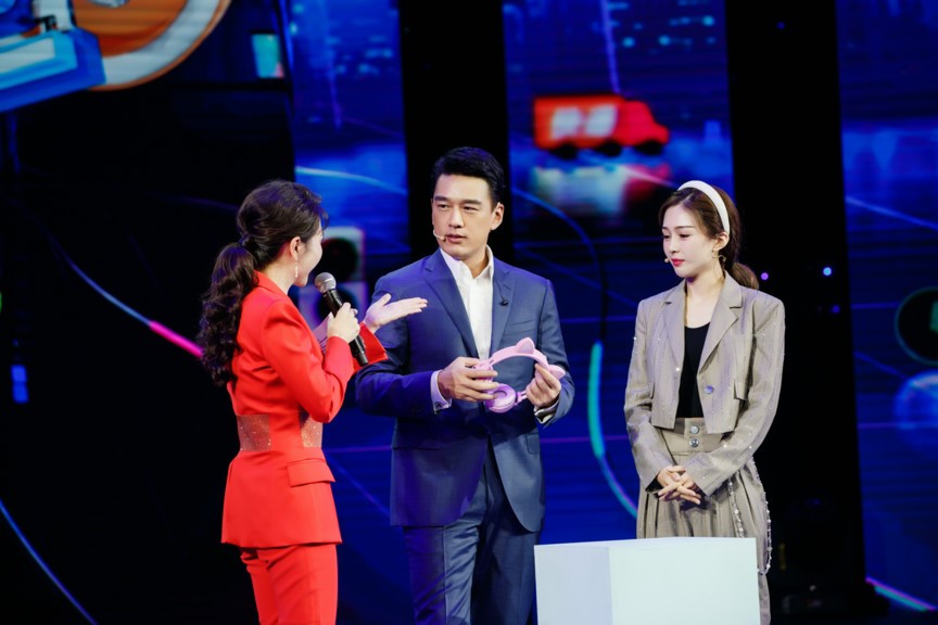 从央视辞职的主持人直播带货,从主持人到网红的转型之路