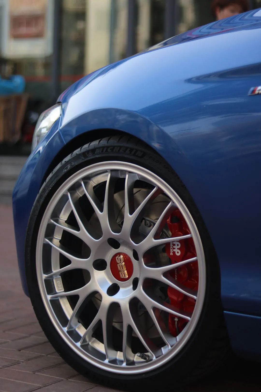 怪兽改造跑车视频,宝马f20120改装