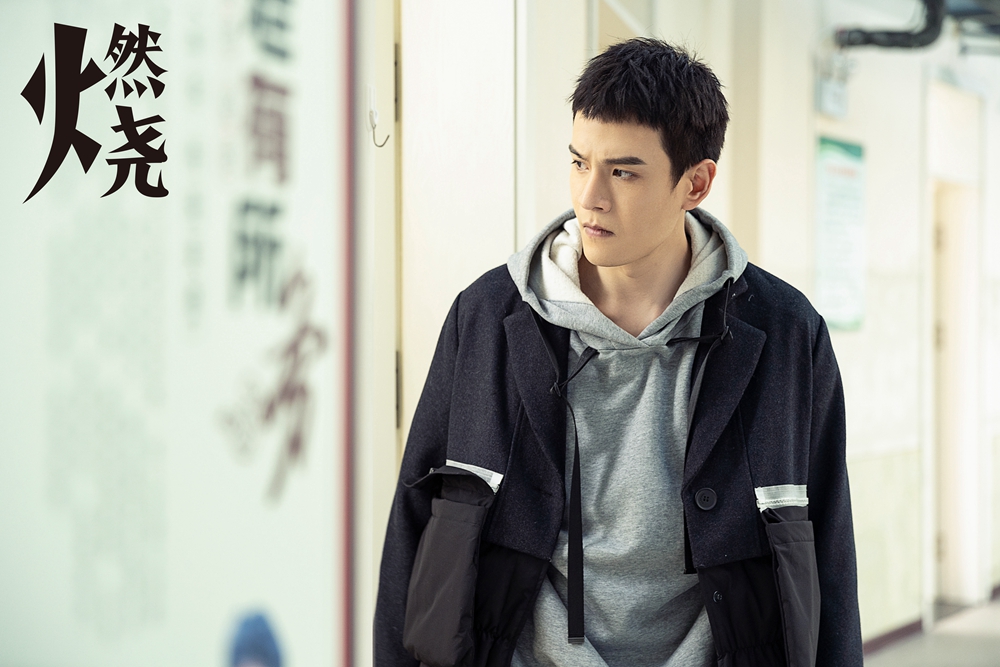 燃烧vss,燃烧泰坦和征服者