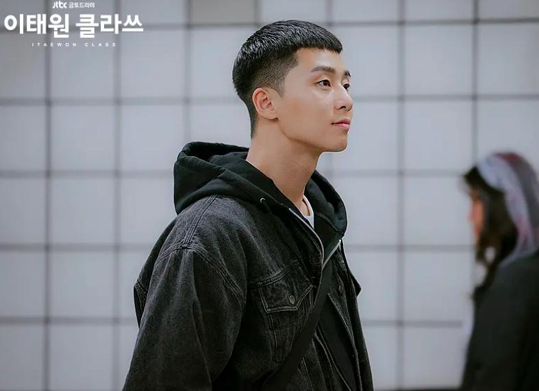 梨泰院class朴叙俊剧中穿搭,梨泰院class朴叙俊