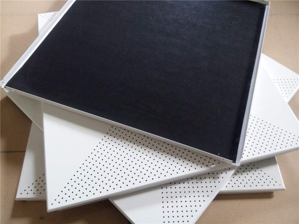 铝扣板吊顶用什么样的好,厕所集成吊顶铝扣板多厚最好