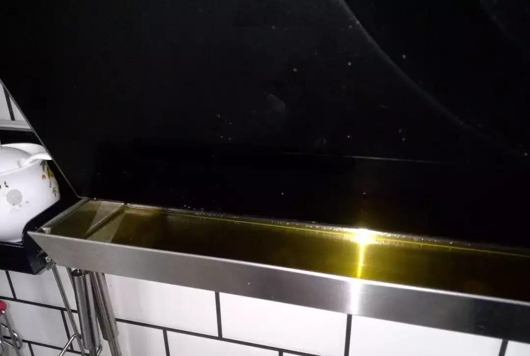 老花农不小心透露，花盆里倒3滴油，1个月爆盆，全年不用施肥