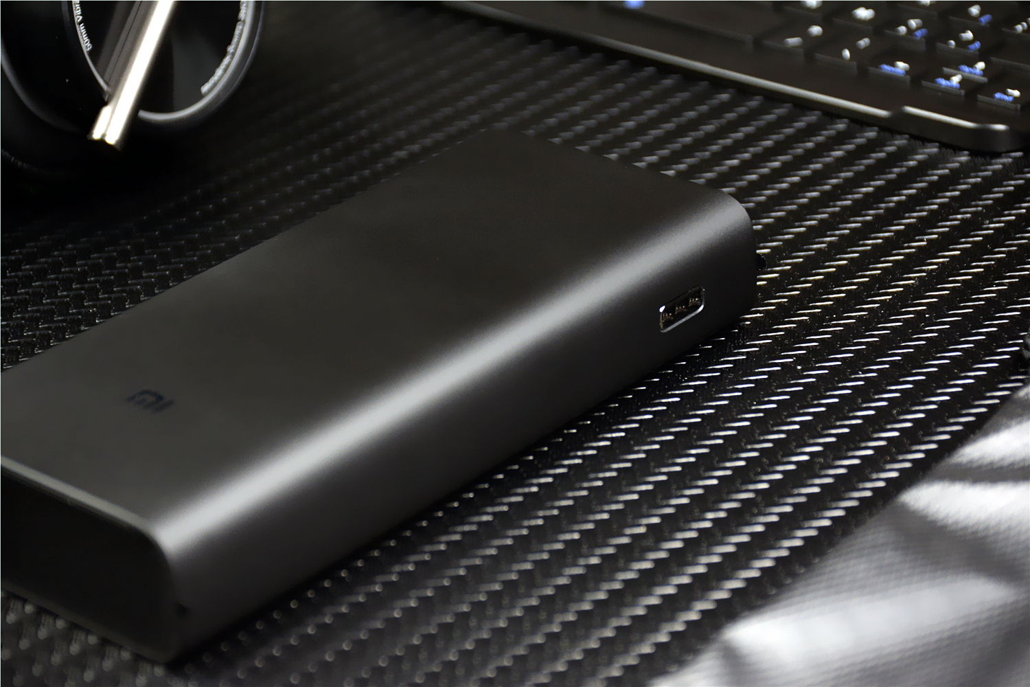 小米充电宝10000和20000哪个好,小米充电宝20000毫安给笔记本充电