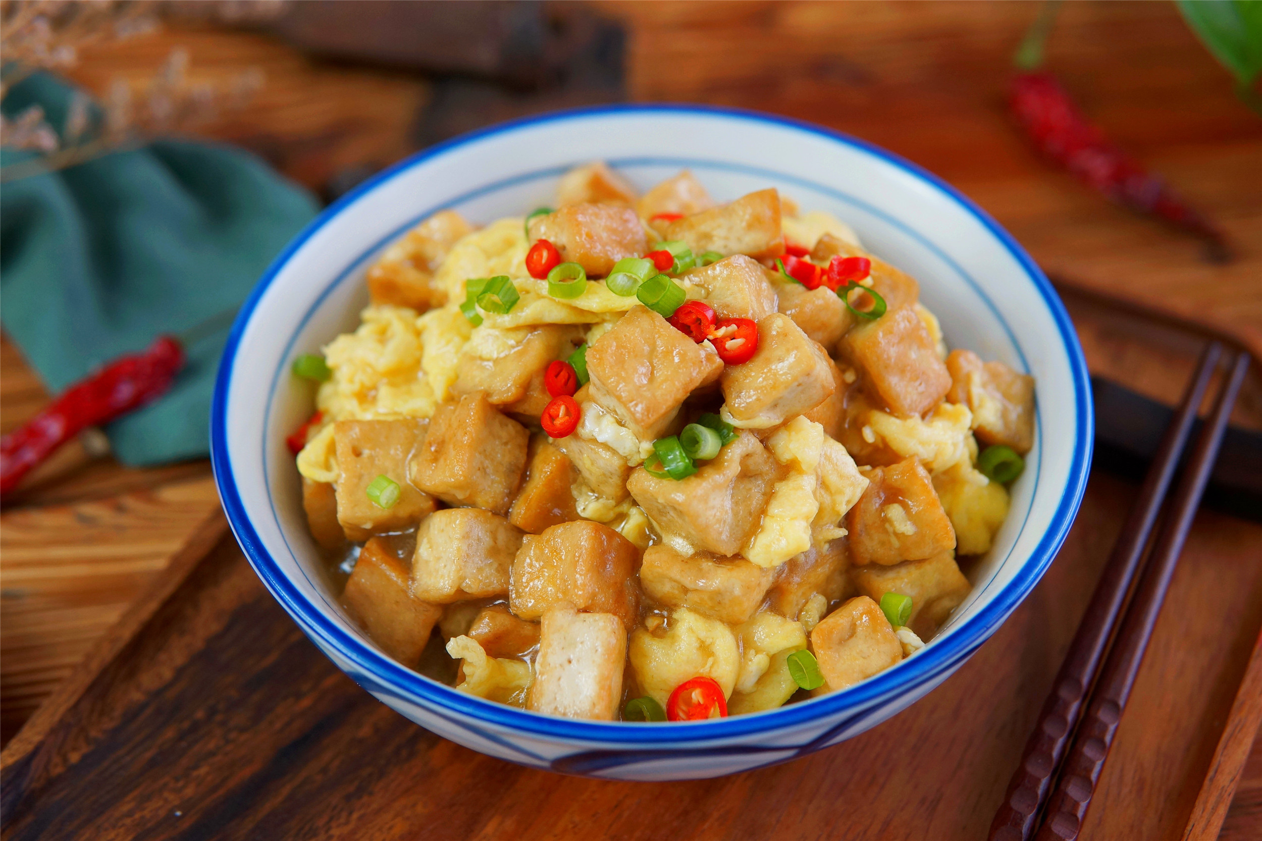 过年餐桌上豆腐怎么做好吃好看,超下饭的家常豆腐拿肉都不换