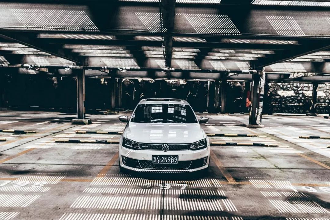 速腾2022款280tsidsg超越版,速腾2022款280tsidsg飞跃版落地