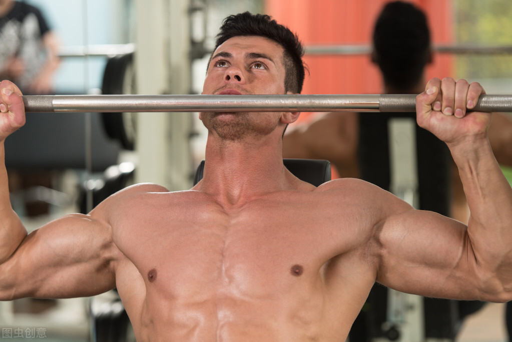 健身喝蛋肌粉能快速增重吗 (健身房的肌肉是蛋白粉吃出来的吗)