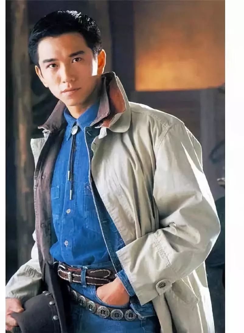 温兆伦年轻的时候帅吗,温兆伦高光时刻