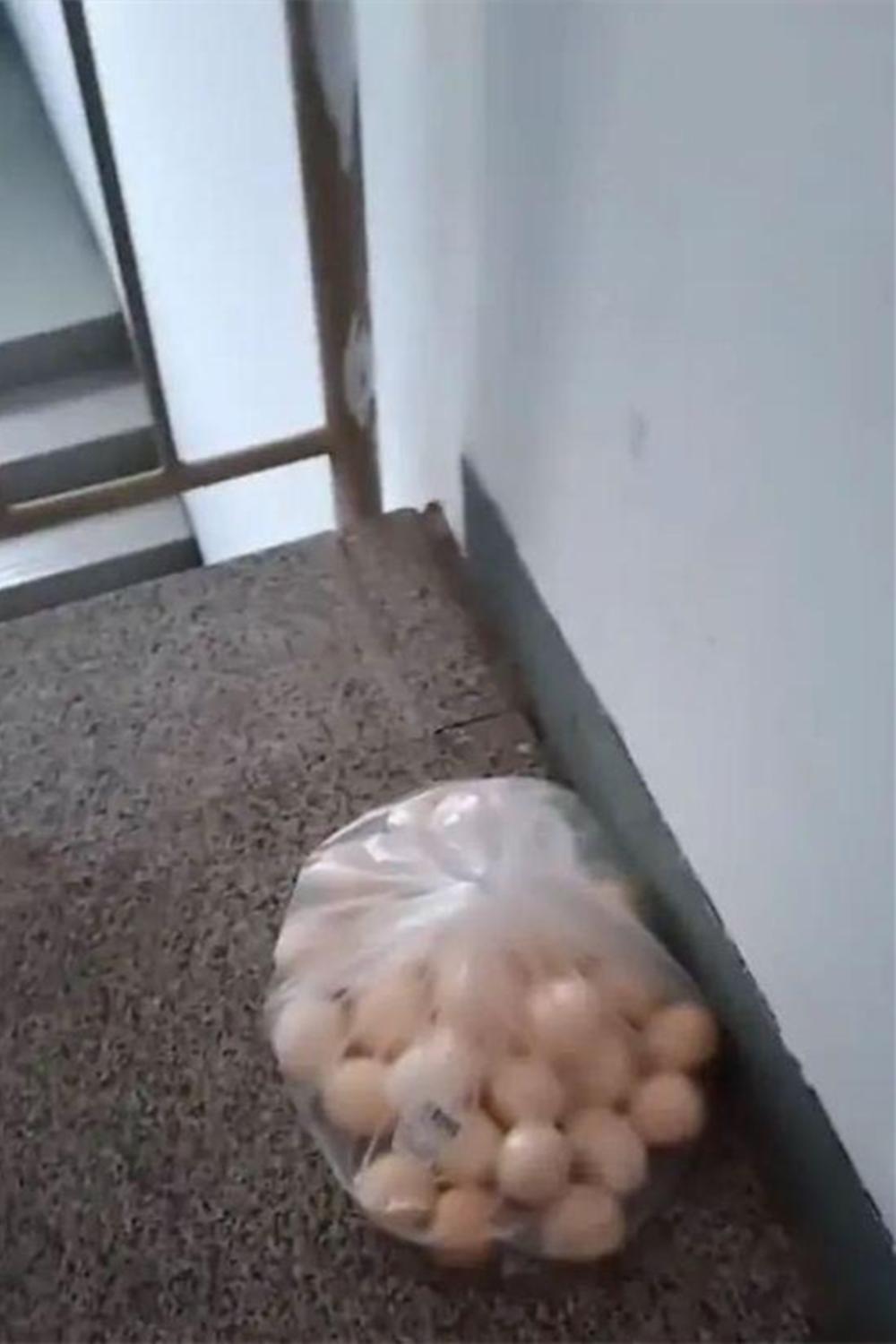 因为邻居蹭网，宝爸生气后改了wifi密码，后面发生的事却令他动容