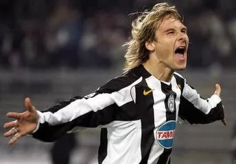 感谢，至少还有最好的足球节目祭奠着我们死去的青春