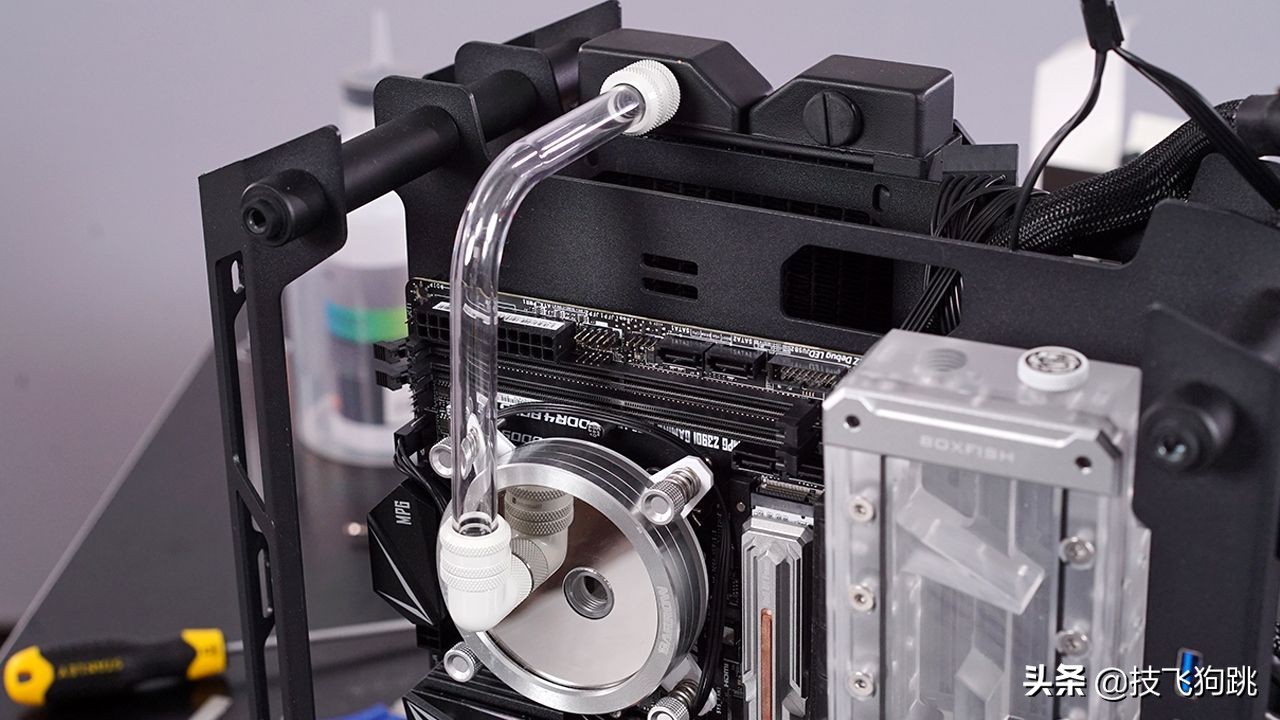 电脑装机详细教程分体水冷,电脑分体水冷跟一体水冷效果对比