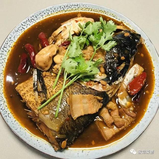 炖鱼的家常做法放什么菜好吃,家常菜100道开胃下饭炖鱼