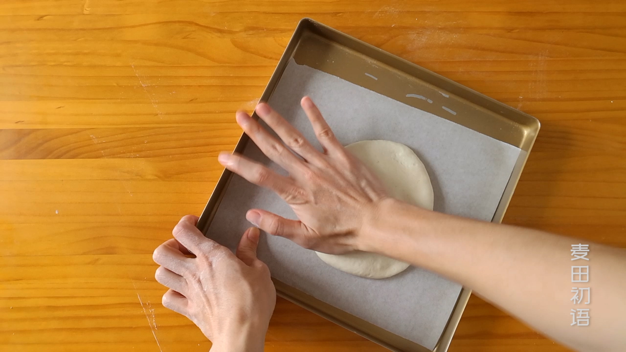 简单易学的披萨饼胚教程,意式超薄披萨饼胚家庭做法