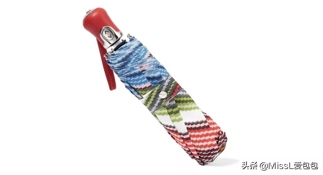 下雨天适合背什么牌子的奢侈品包,下雨天能背的lv包有哪些