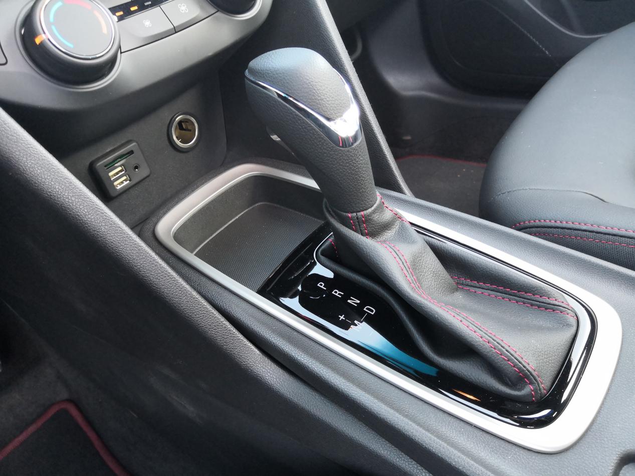 雪佛兰科鲁泽2019款rs330t三缸机,最新款科鲁泽rs顶配