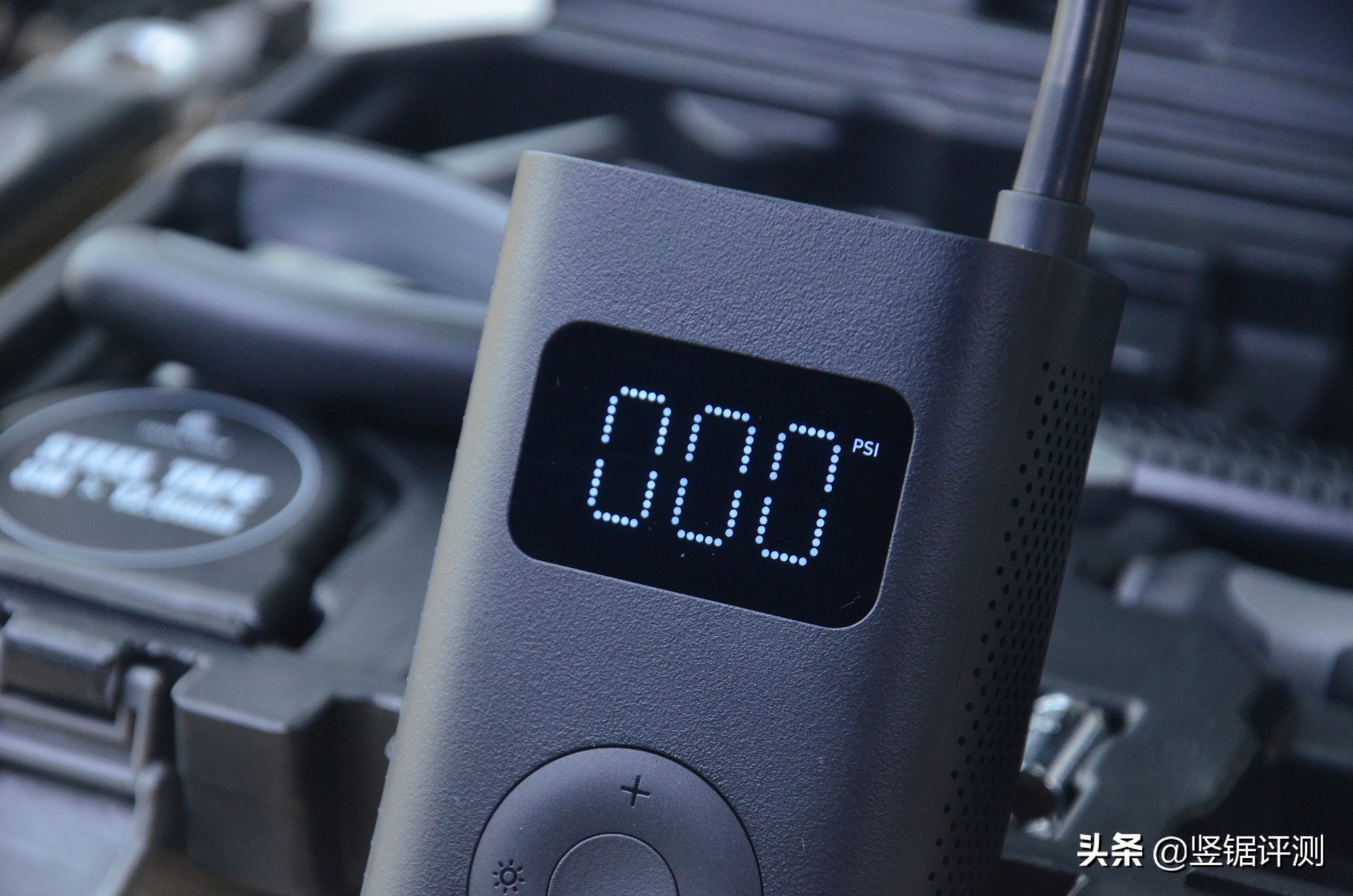 米家充气宝1s给汽车充气,去修车店给轮胎打气免费吗