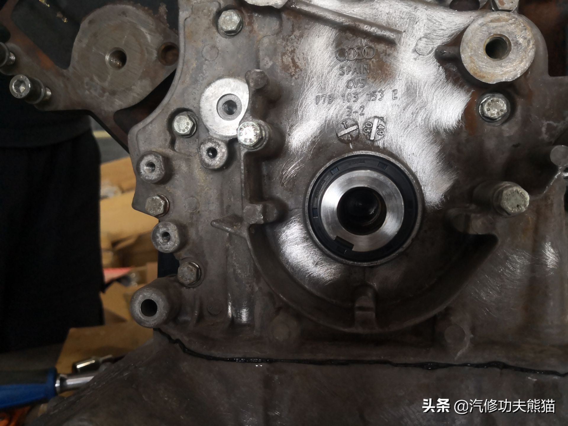 2003年老奥迪a6,2012年奥迪a6经典