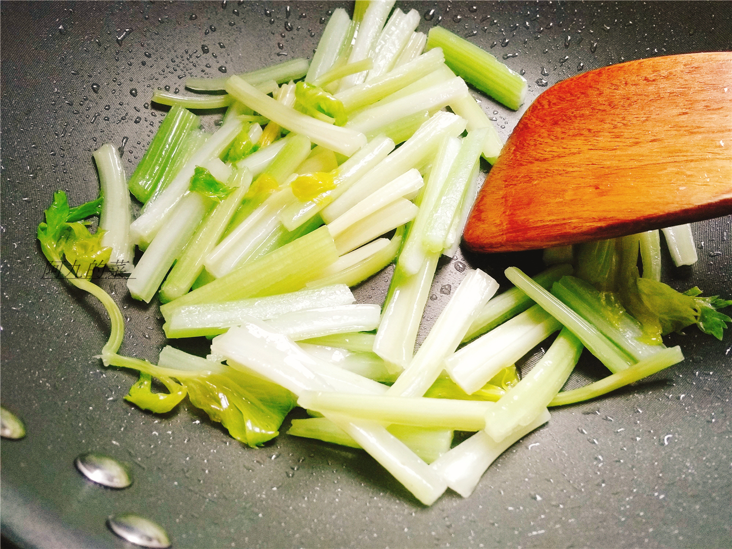 滋阴润燥的海产有哪些,冬季最好吃的海产品有哪些呢