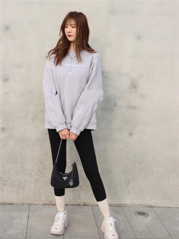 穿老爹鞋怎么搭配才好看,老爹鞋要搭配什么裤子穿