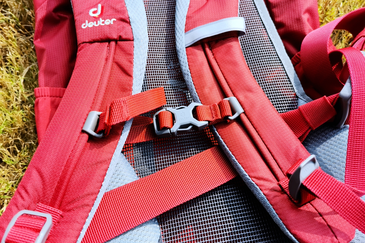 踏秋而行,踏秋而行原唱完整版