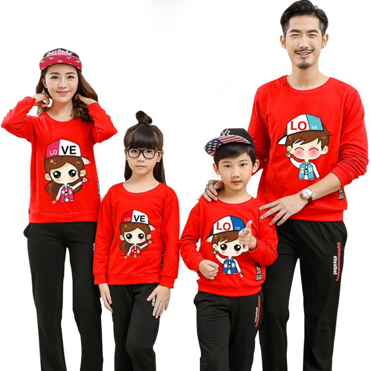 如何向孩子表达爱？无法脱口而出的“我爱你”，可以化成亲子装