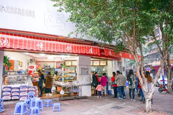 震惊！广东人早餐都加这些虫子，而且还是活的！