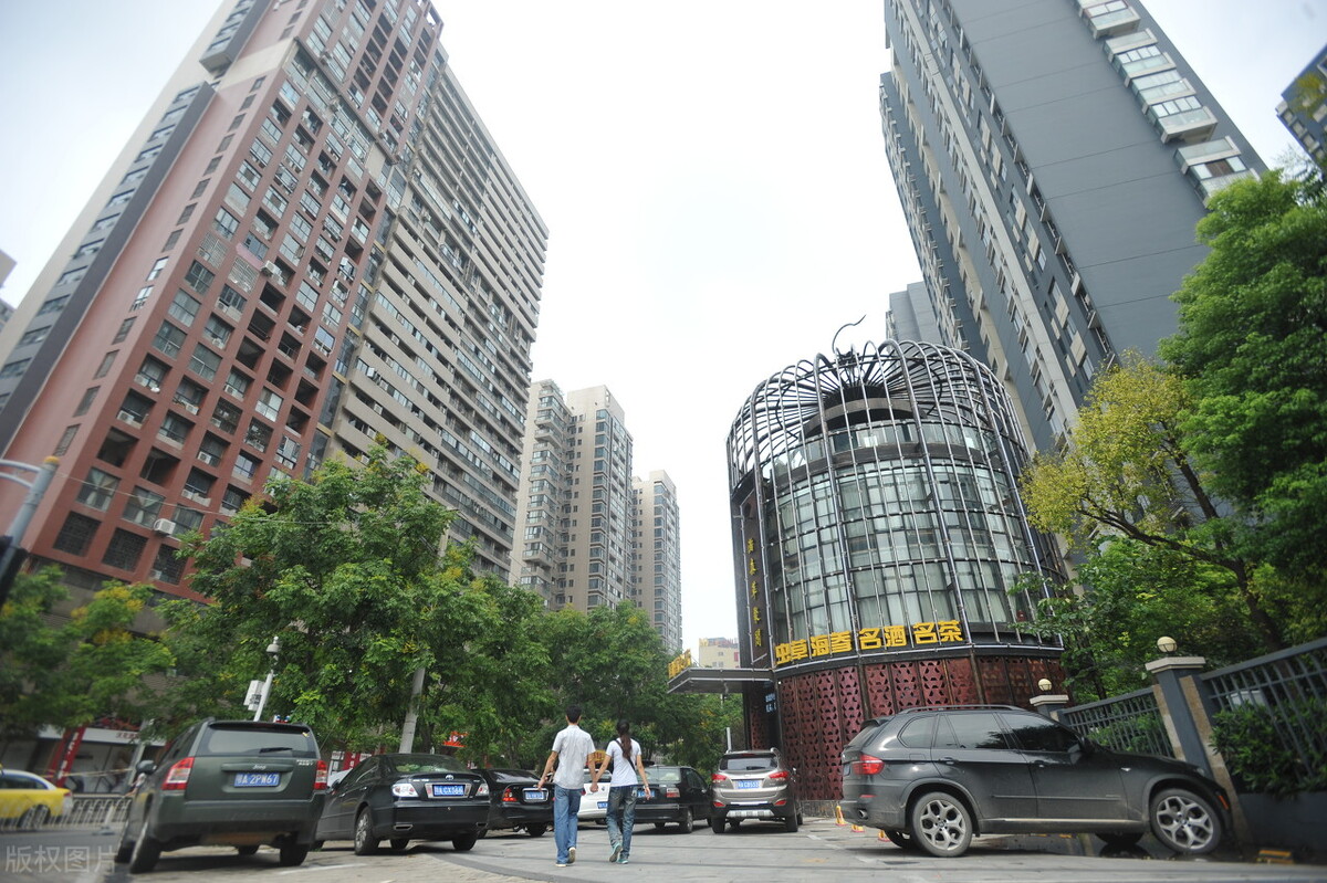 武汉离机场最近的美食街,武汉天河机场地铁沿线美食