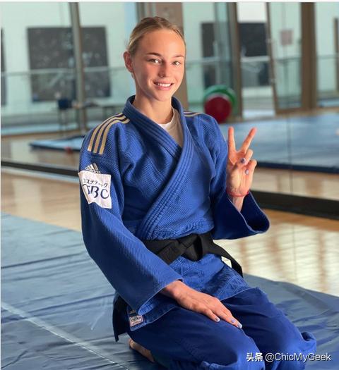 东京奥运柔道美女反差萌！芭比娃娃长相却被称“乌克兰巨蟒”