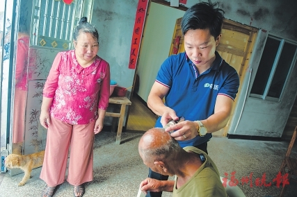 创业带领家庭摆脱困境，程顺城：至情至孝的退伍“兵王”