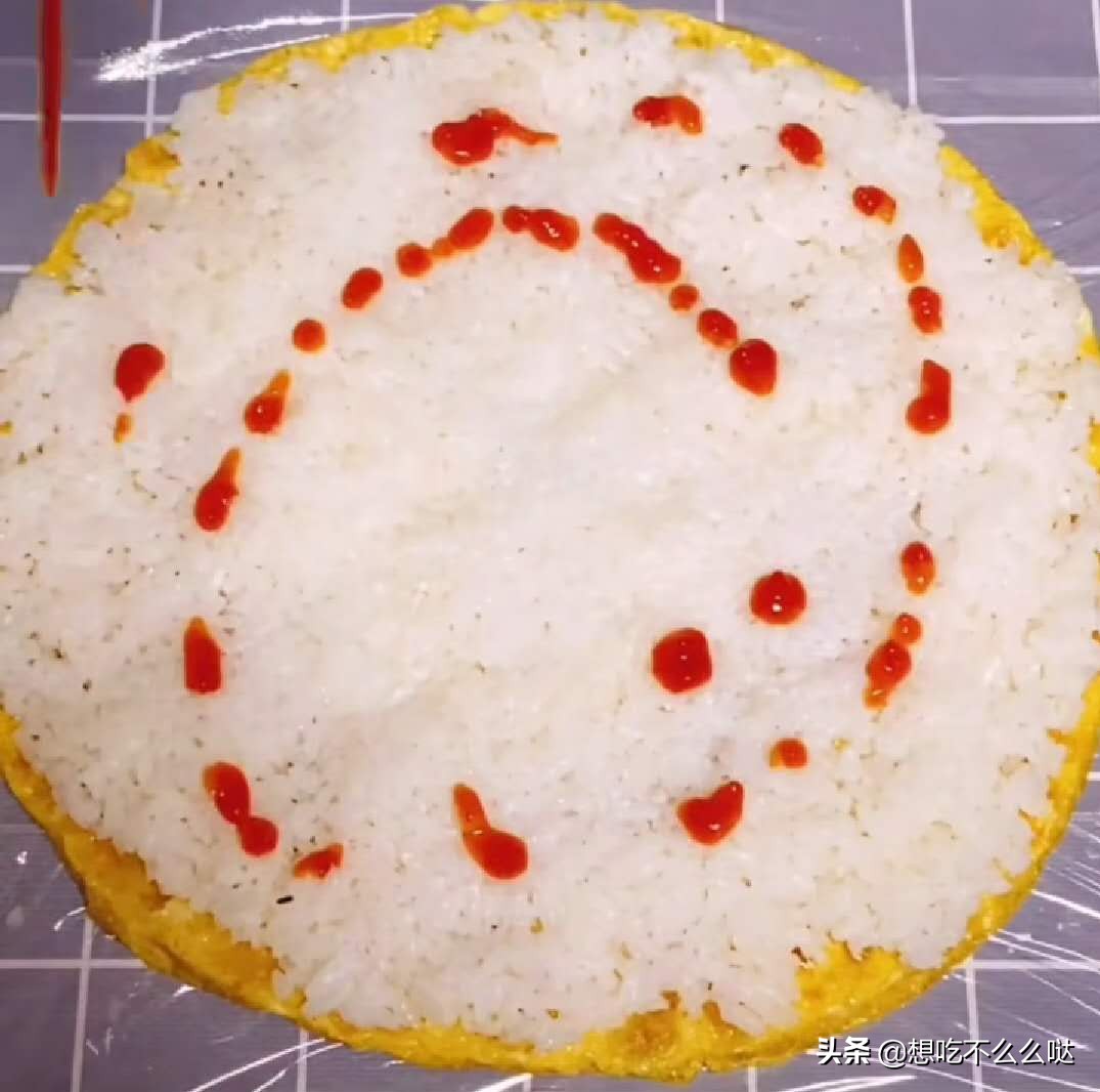 怎么制作简单的蛋包饭又好吃,简单易学的蛋包饭非常好吃