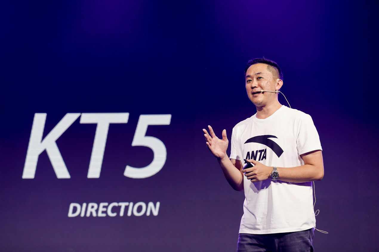 克莱汤普森中国行完整版,克莱汤普森亲穿kt5轻骑兵