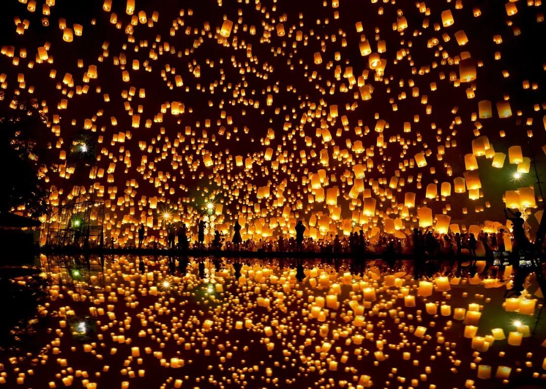 泰国清迈万人天灯节,泰国清迈万人天灯17年