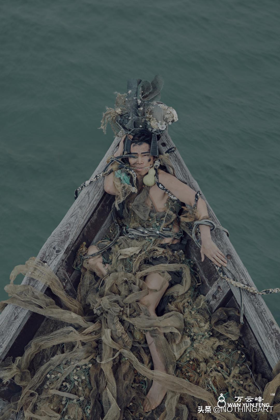 给明星做造型的“垃圾”行为艺术家？雷人背后的那一份深刻……