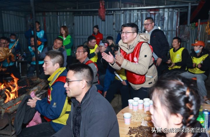 北京温泉年会地点推荐,成都公司年会场地推荐温泉耍雪