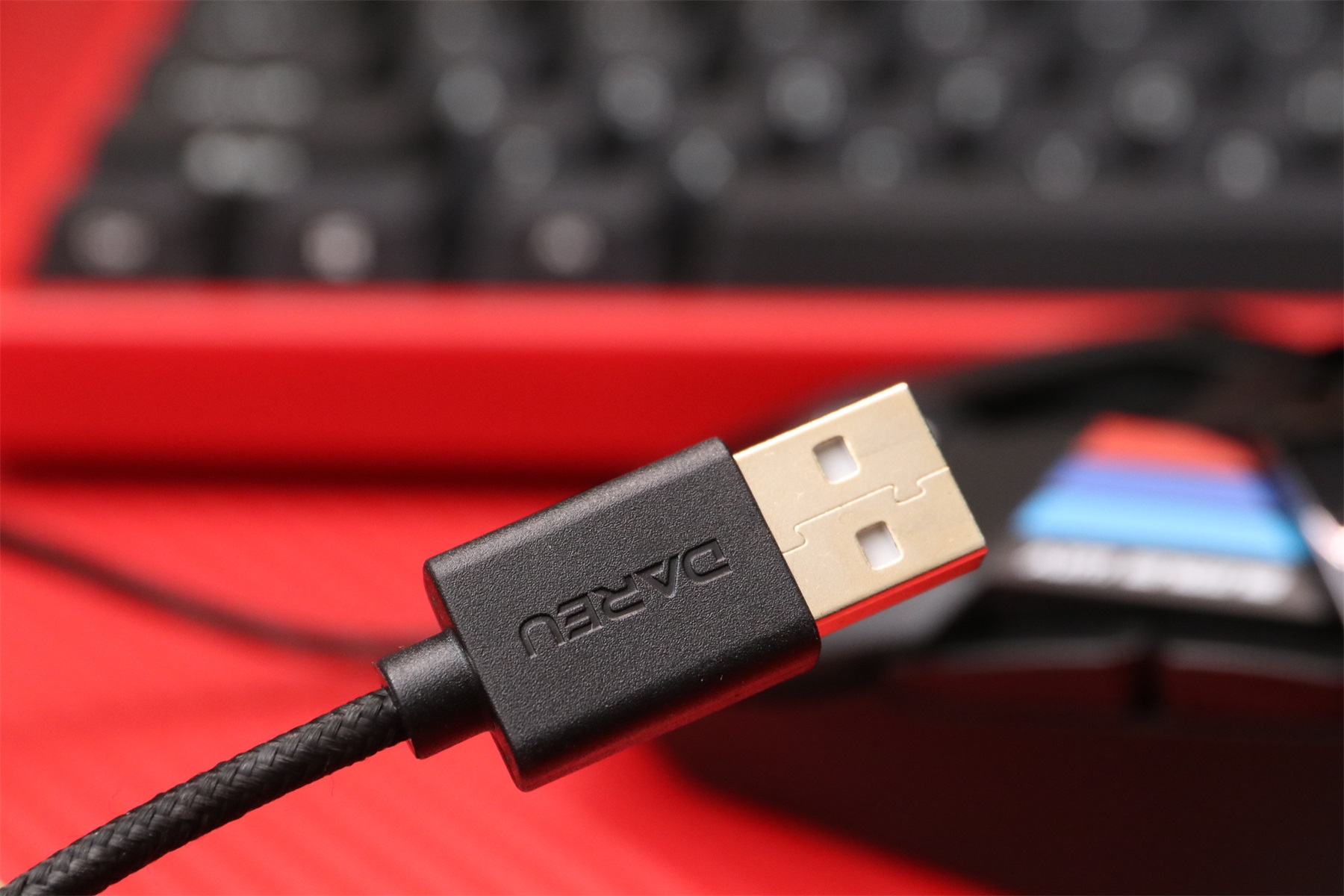 a970达尔优机甲版和黑武士的区别,达尔优A970高阶游戏鼠标