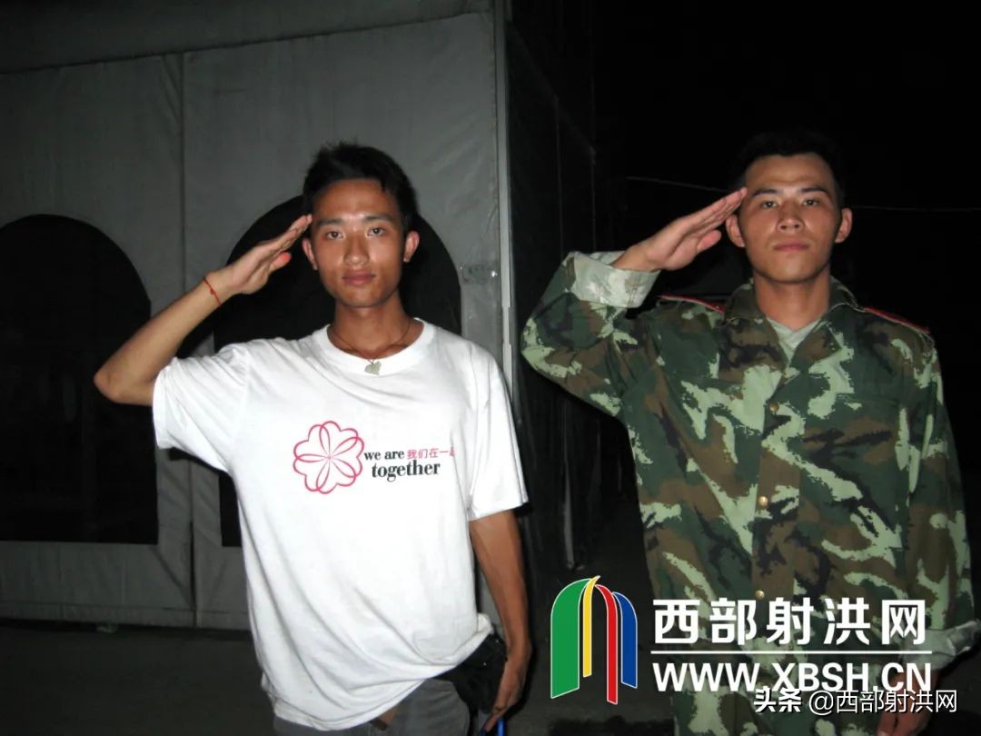 2008年汶川地震记者现场报道,2008年汶川地震伤感视频