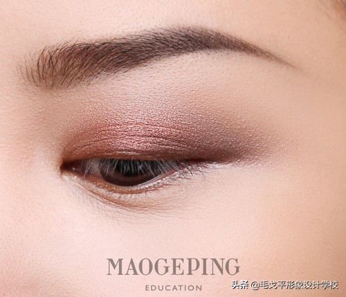 简单的日常眼妆怎么画好看,日常眼妆怎么画才好看又简单