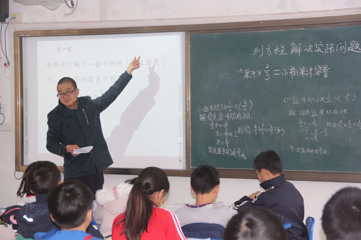 ​县教师发展中心视导检查曹庙小学教育教学工作