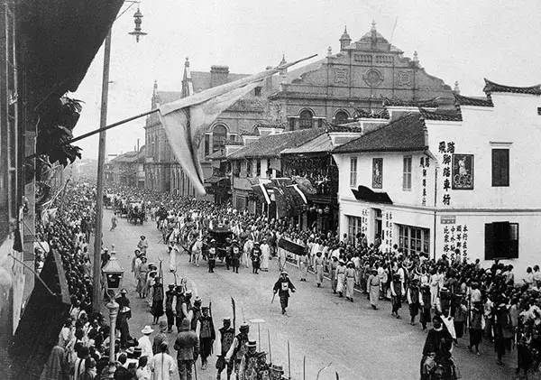 泪崩！1年1张，百年上海，老底子上海人都看哭了！